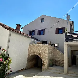 https://relax-home-funtana.in-istria.net